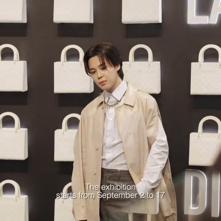 Global ambassador JIMIN joined ambassadors Yuna Kim, Haerin from NewJeans, @TXT_BigHit, Cha Eunwoo, and Lomon in discussing the #LadyDior exhibit in Seoul, expressing admiration for Dior's enduring bond with Korea and the significance of the Korean artists on display.