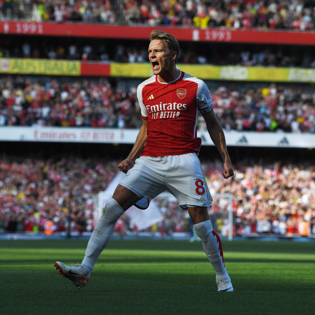 Emirates Stadium erupts 🤯
