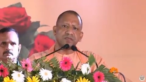 जो सनातन नहीं मिटा था रावण के अहंकार से... जो सनातन नहीं डिगा था कंस की हुंकार से... जो सनातन नहीं मिटा था बाबर और औरंगजेब के अत्याचार से... वह सनातन इन तुच्छ सत्ता परजीवी जीवों से क्या मिट पाएगा!