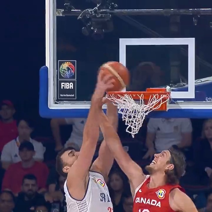 Bogi ➡️ Milutinov ➡️ 💥 #FIBAWC x #WinForSrbija 🇷🇸