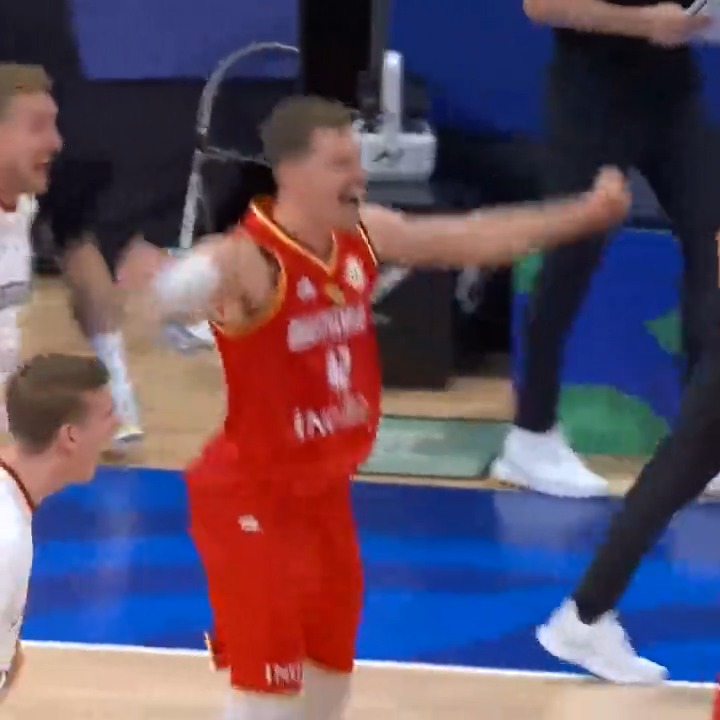 Germany is headed to the #FIBAWC final on Sunday! 🇩🇪