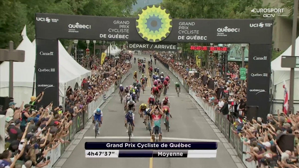 🚴🇨🇦 | Ondertussen wint Arnaud de Lie in Canada de GP van Québec. Hij verslaat in de sprint Corbin Strong en Michael Matthews. 🇧🇪💨 #GPCQM