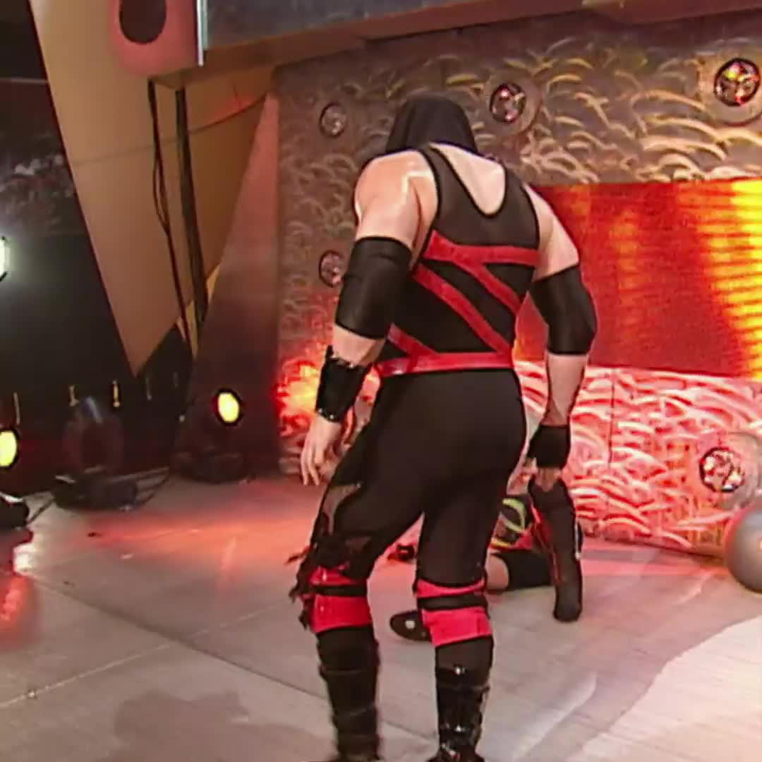 Maskless Kane was a lunatic 😳