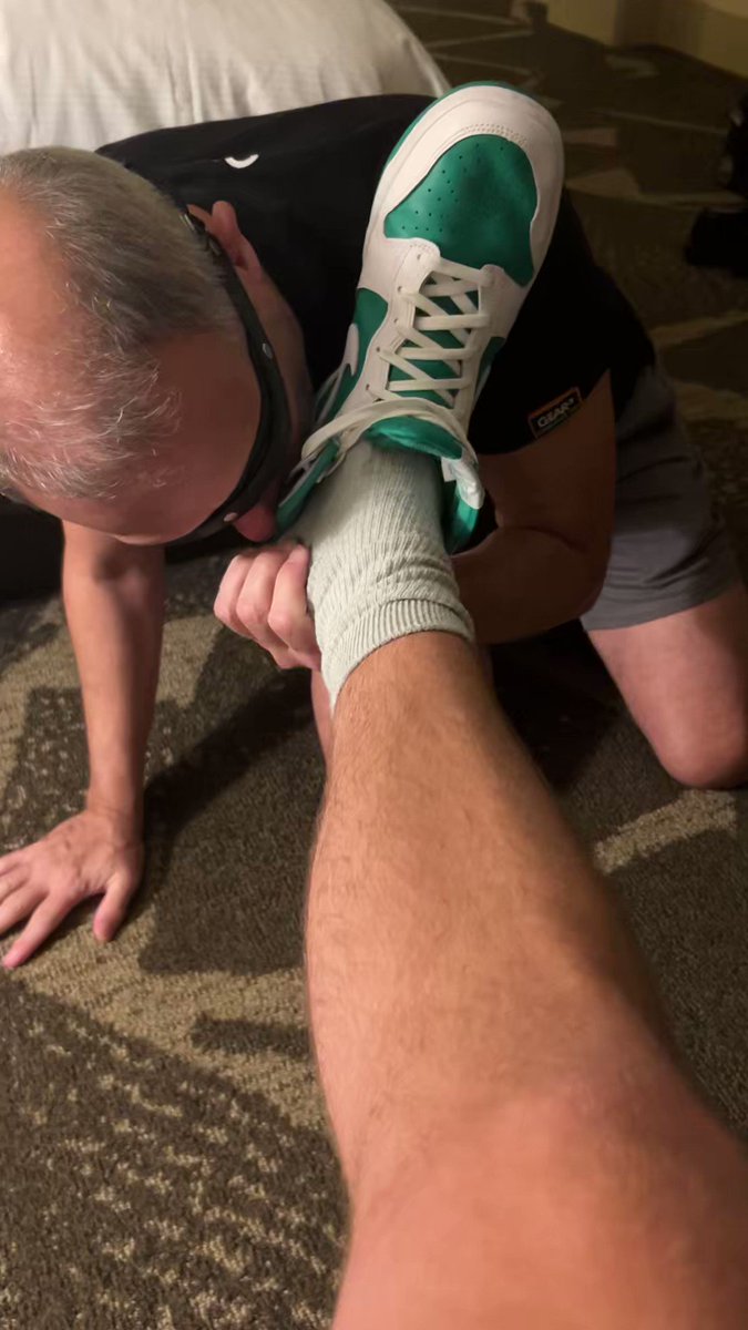 Part 2 of my session with SF Footboy is on my OF; I still have a few discounts left for first-time subs. I have plenty more videos I’ll be uploading this weekend, so don’t miss out, boyz 😈😈💦💦