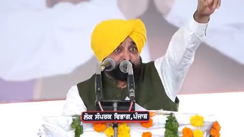 ਆਉਣ ਵਾਲੇ ਦਿਨਾਂ ‘ਚ 1700 ਤੋਂ ਵੱਧ ਕਾਂਸਟੇਬਲਾਂ ਦੀ ਭਰਤੀ ਕਰਾਂਗੇ…ਤਿਆਰੀਆਂ ਕਰ ਰਹੇ ਆ ਮੁੰਡੇ ਪੌਣੇ ਤਿੰਨ ਲੱਖ ਅਰਜ਼ੀਆਂ ਆ ਚੁੱਕੀਆਂ ਨੇ…ਨੌਜਵਾਨ ਮੁੰਡੇ ਕੁੜੀਆਂ ਨੂੰ ਨੌਕਰੀਆਂ ਦੇ ਰਹੇ ਹਾਂ..