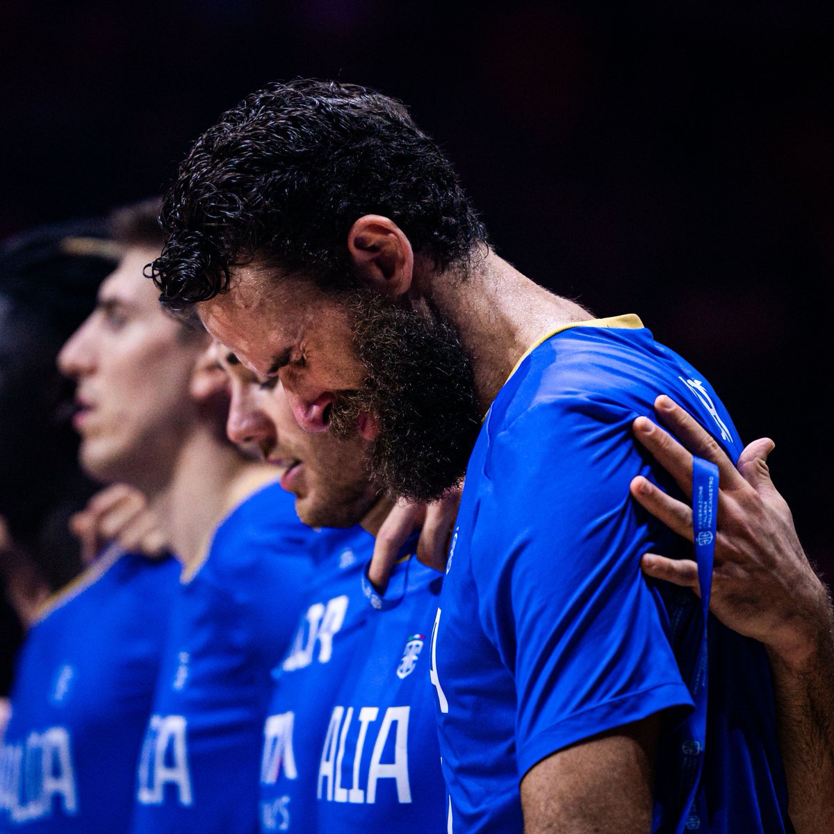 I'm not well right now 🥹 #FIBAWC x #WinForItalia 🇮🇹