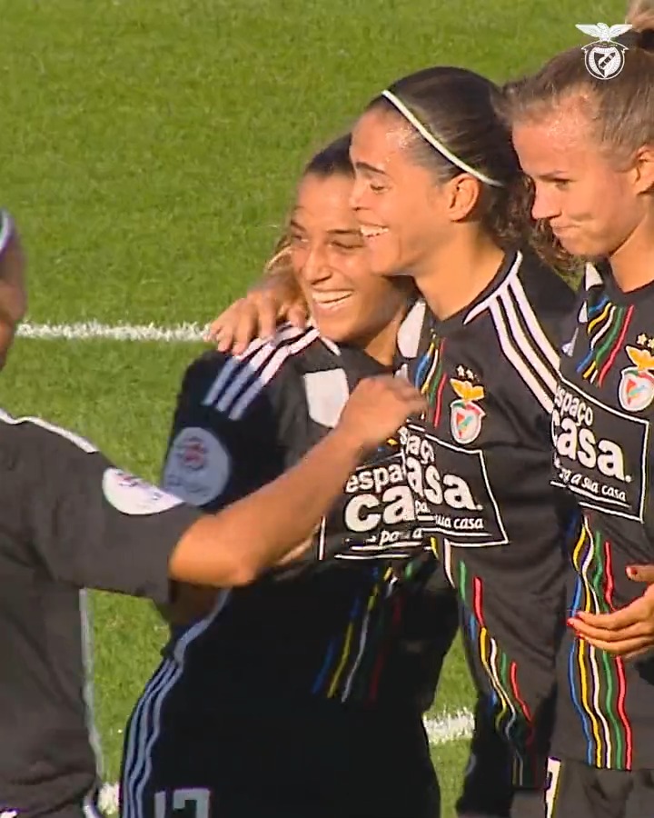 😱 Os golos da Andrea Falcón e da Andreia Norton! Para ver e rever 💥 #SLBenficaFem #UWCL • #LojasEspacoCasa #Medicare #SilviaMoreno #AMatosCar adidas Football