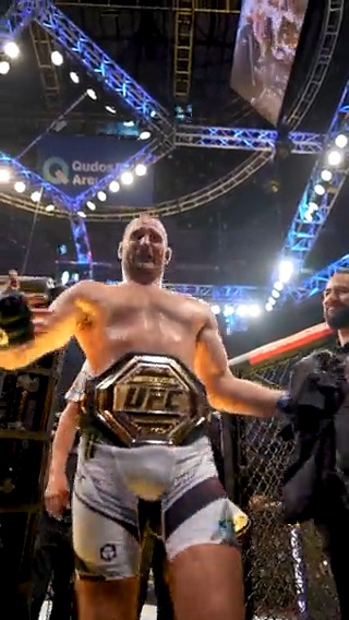 What a sport. 🏆 #UFC293