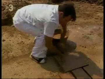 Fa uns dies Joel Díaz explicava a @laSotana que, aquest estiu, havia anat a la rajolada de Granollers. A l’Arxiu en tenim imatges des de l’edició de 1985, segur que ha canviat força la festa!