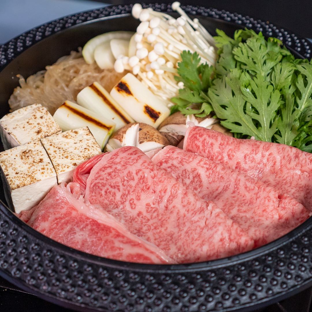 口の中で消える…！究極のすき焼き🥩 / The BEST Sukiyaki Ever!