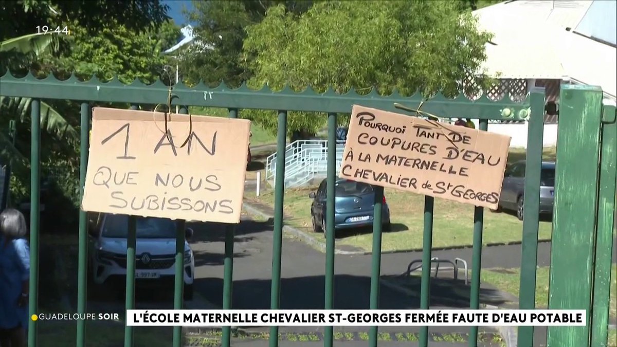 En Guadeloupe, une école maternelle de Basse-Terre détient le triste record de fermetures, faute d'eau potable : 25 jours cumulés pour l'année scolaire passée. Et la situation se poursuit au grand dam des parents d'élèves. Reportage de Guadeloupe la 1ère