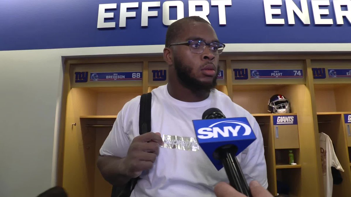 "We definitely shoulder the responsibility" Evan Neal was asked about the struggles of the Giants' offensive line tonight: