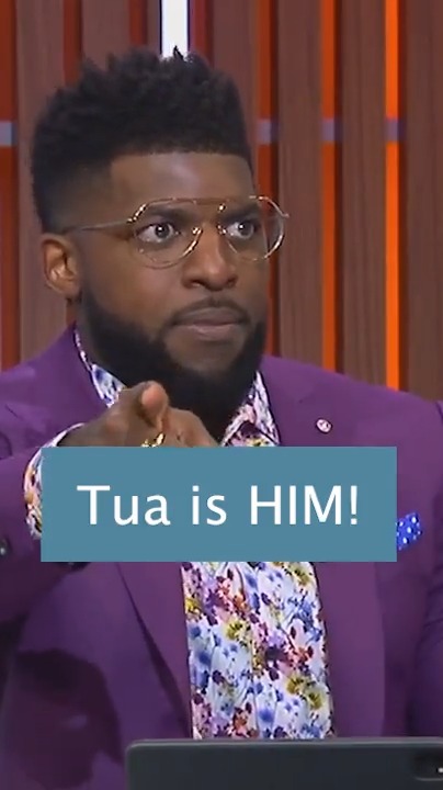 The sports world has had a completely misguided opinion of Tua because his best ability is hardest for the casual fan to assess. But Tua. T 🇦🇸 has been HIM. #FinsUp Miami Dolphins