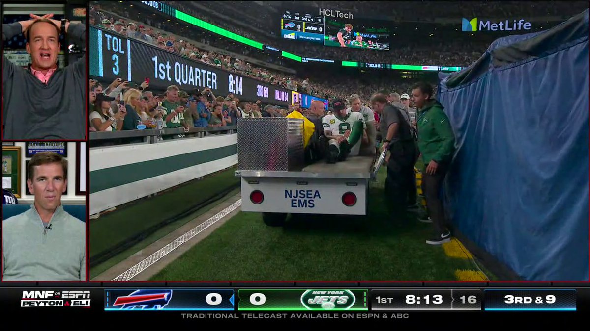 "Holy cow! I cannot believe this." Peyton was shook by Aaron Rodgers' early injury.