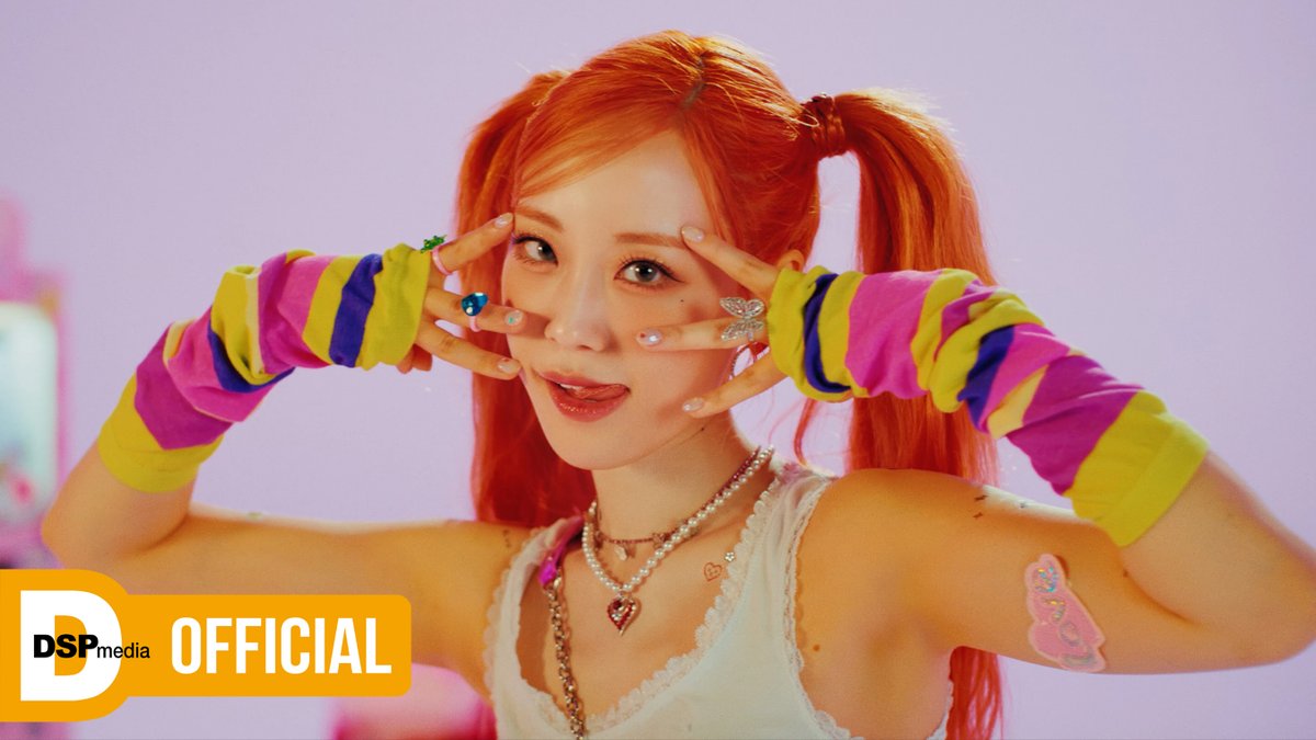[#허영지] Toi Toi Toi 허영지 - L.O.V.E Music Video ▶ #허영지 #HURYOUNGJI #ToiToiToi #LOVE💕