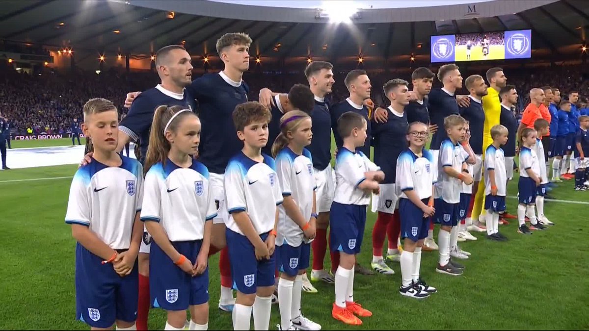 WOW… just listen to that 𝙥𝙖𝙨𝙨𝙞𝙤𝙣 and 𝙣𝙤𝙞𝙨𝙚 🔊🔥 Now that’s how you sing a national anthem 💙🏴󠁧󠁢󠁳󠁣󠁴󠁿 #SCOENG