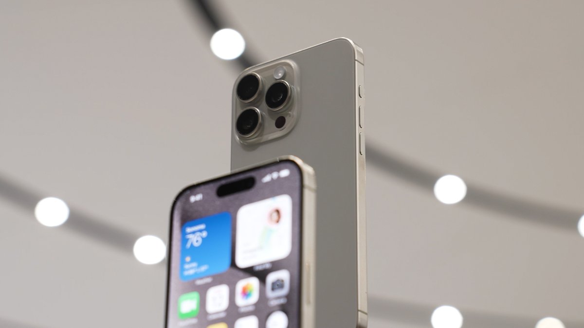 iPhone 15 Pro Max: titanium, Action Button, and USB-C