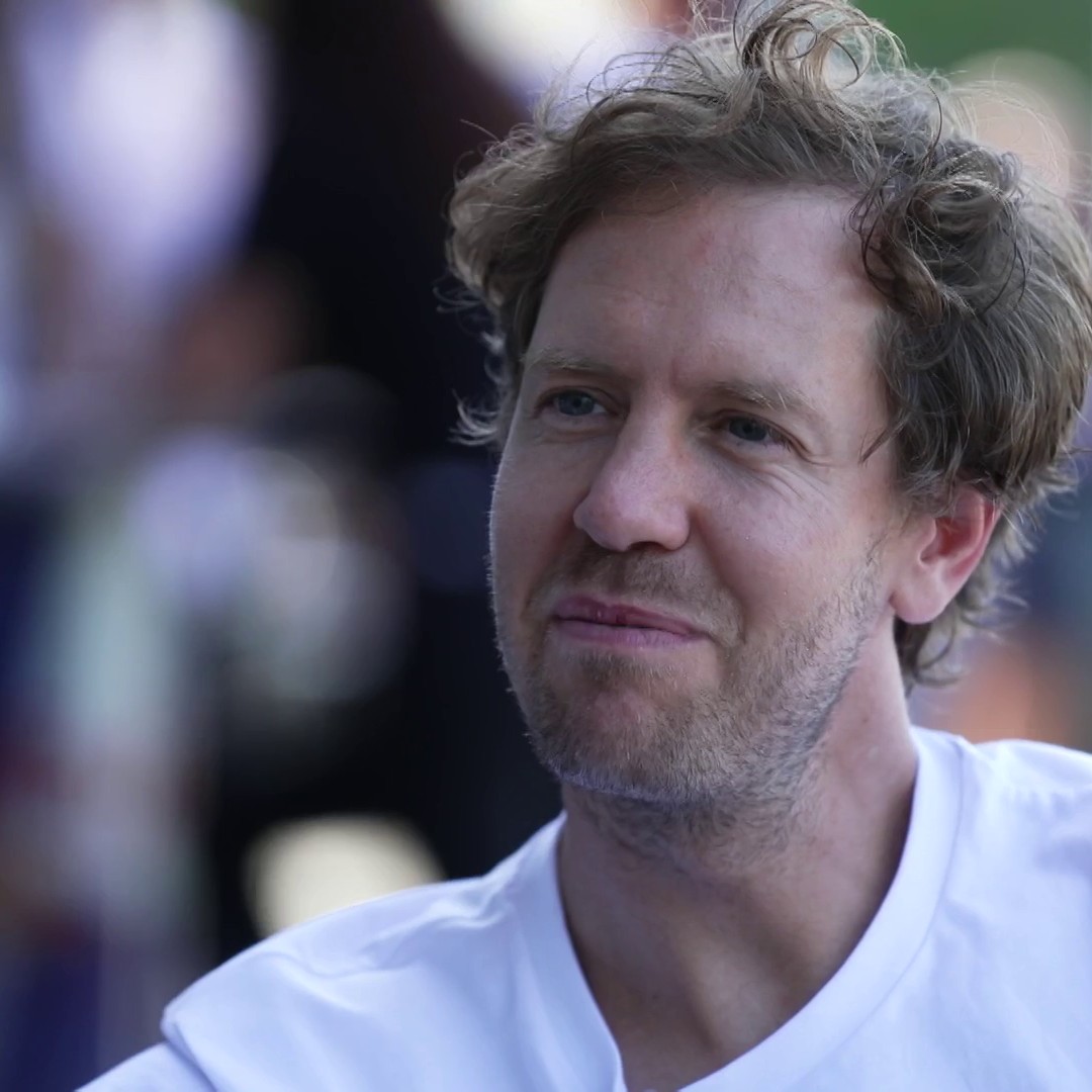 "You'll come back won't you?" 💭 "I can't say no because you don't know" 👀 An interview you're NOT going to want to miss with Martin Brundle and Sebastian Vettel during our qualifying coverage for the Singapore Grand Prix 👊