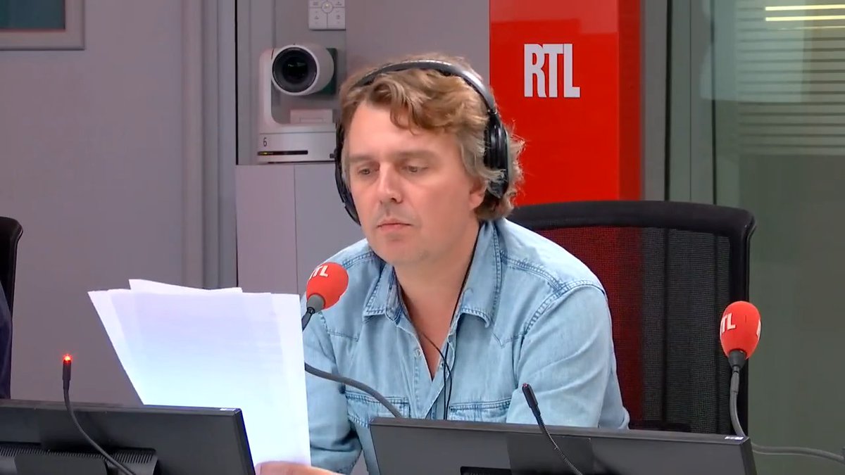 🤣 Eva Longoria confie adorer Limoges dans une interview : "Et là c'est le choc !" La "VizoConférence" d'Alex Vizorek dans #RTLBonsoir ! ⤵️