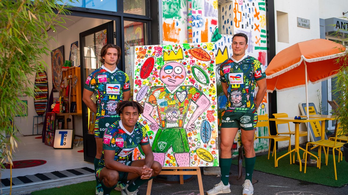 🎨 𝗠𝗮𝗶𝗹𝗹𝗼𝘁 𝗦𝘂𝗽𝗲𝗿𝘀𝗲𝘃𝗲𝗻𝘀 𝟮𝟬𝟮𝟯 👨‍🎨 Dessiné par l’artiste béarnais David Ferreira suite au concours lancé par le club à l’automne dernier ! 🛍️ Disponible dès maintenant à la boutique du stade du Hameau et sur le web 👉 #SectionSevens