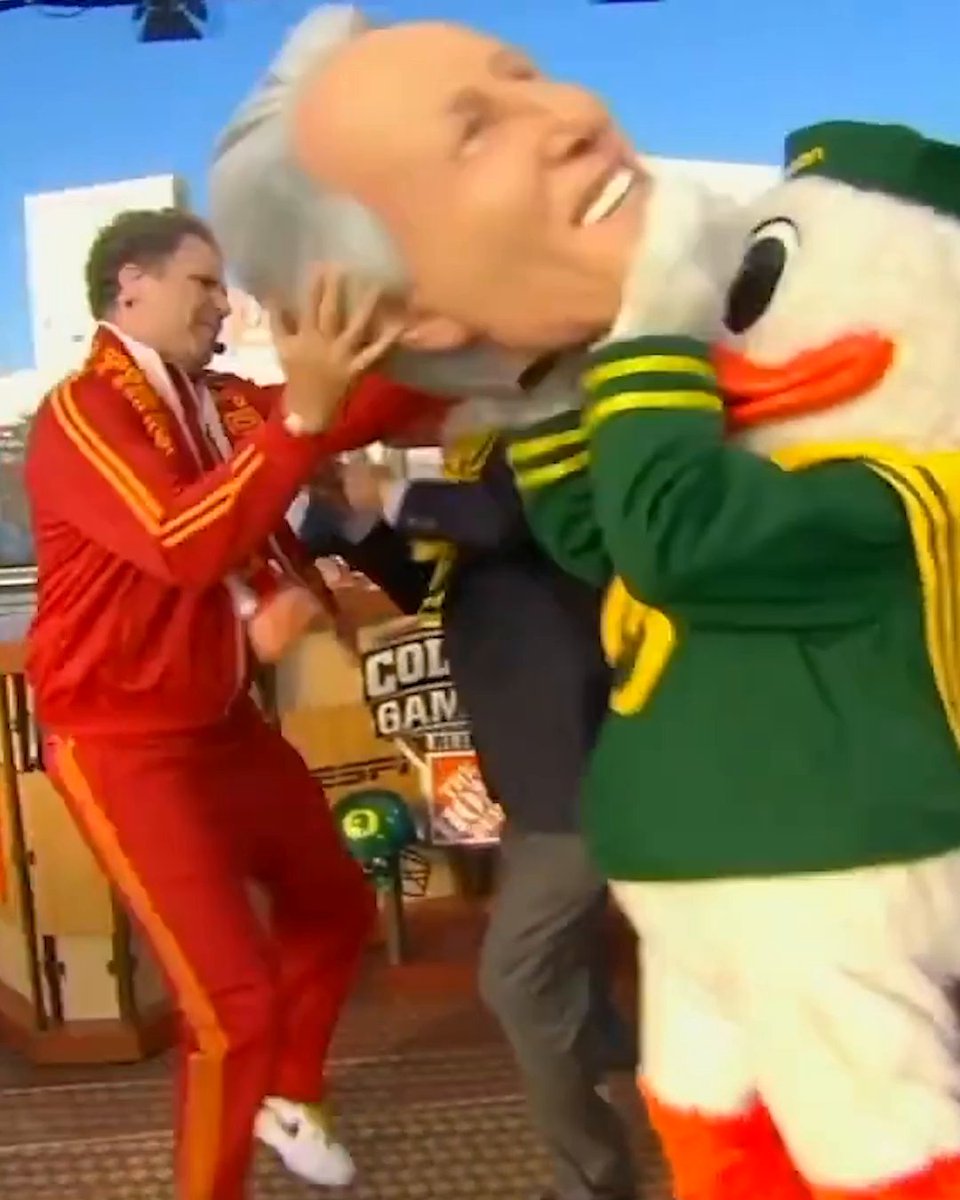 When Will Ferrell and Lee Corso got into it 😭😂 Don't miss Coach make his 400th pick this Saturday on #CollegeGameDay‼️
