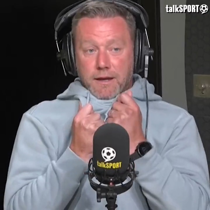 "Sam had picked his eleven on who was going to start and I obviously wasn't in it." 👎 "I was like, I'm not having this I'm going to see him; I'm raging and I trained like it!" 😤 Kevin Nolan reveals insane Big Sam story about being thrown up against a wall at Bolton!