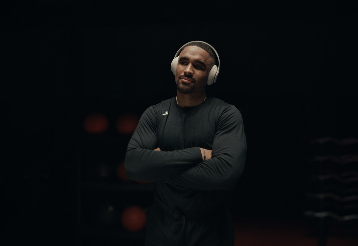New Jalen Hurts commercial for Beats by Dre: