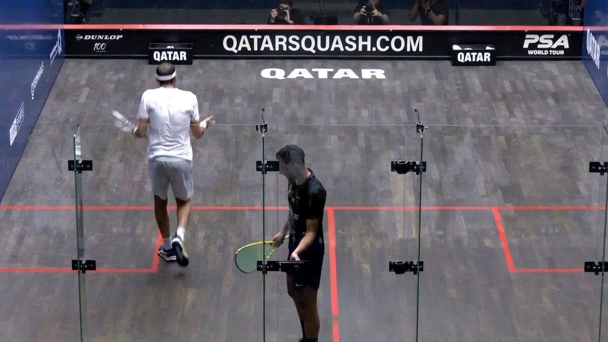 Have you ever seen an ending like this!? 😳 Incredible drama as defending Qatar Classic champion Mohamed ElShorbagy exits in the quarter-finals to Mazen Hesham in a bizarre ending that leaves the SQUASHTV commentary team stunned! #QatarClassic