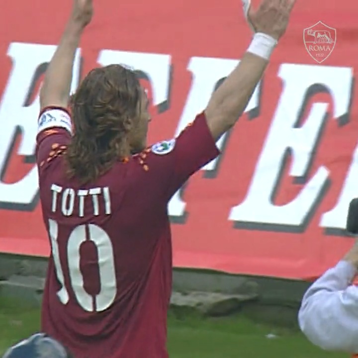 🔙 Totti in #RomaEmpoli 2003-04 👑 Ingiocabile #ASRoma
