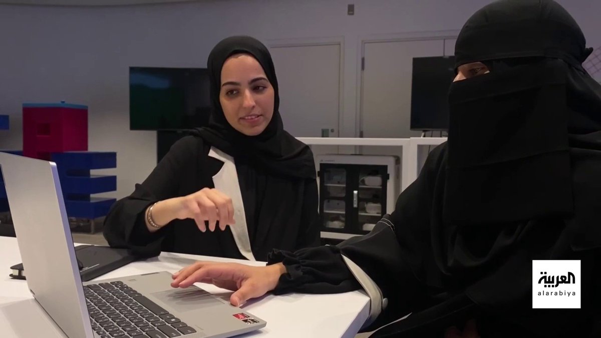 ارتباط والديها بالجزيرة قادها إلى هذه الخطوة.. "فاطمة الدبيسي" تصمم لعبة واقع افتراضي مستوحاة من طبيعة وتاريخ #جزيرة_تاروت في المنطقة الشرقية بدعم من برنامج الإقامة الخاص في #إثراء عبر: ساجدة الخالدي 🇸🇦