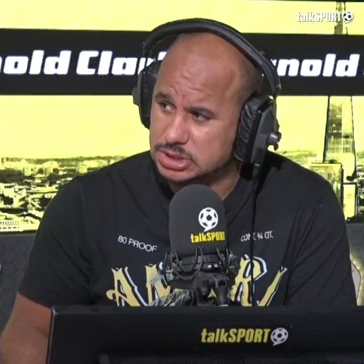 “Stop acting like a school teacher!” 😡 “I got sent to the U18s, it’s demoralising. What’re #MUFC getting out of this?!” 🤷‍♂️ Gabby Agbonlahor hits out at Erik ten Hag, after exiling Jadon Sancho from the squad.