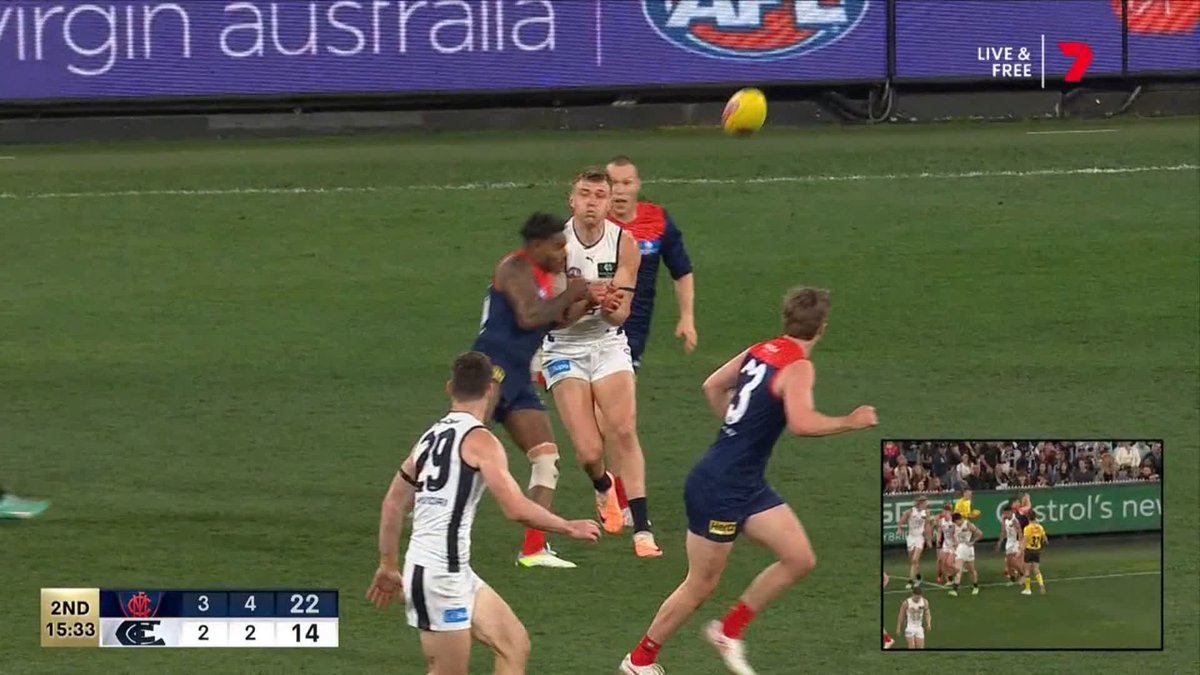 "As soon as you opt to bump a player and you get him high, they're definitely going to look at it." - Luke Hodge about this Pickett bump on Cripps #AFLDeesBlues