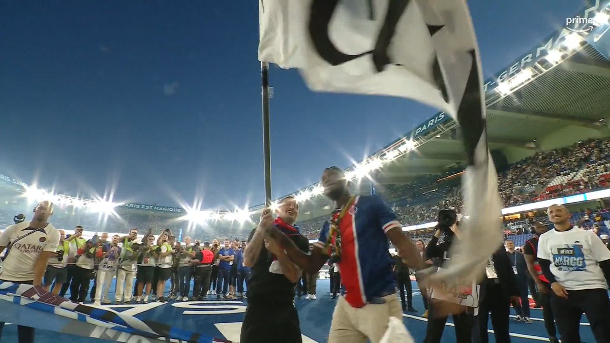 Marco Verratti, emotional as he says goodbye to PSG fans 🔴🔵🇮🇹 Most decorated player in PSG and Ligue1 history. 🦉✨ Prime Video Sport France