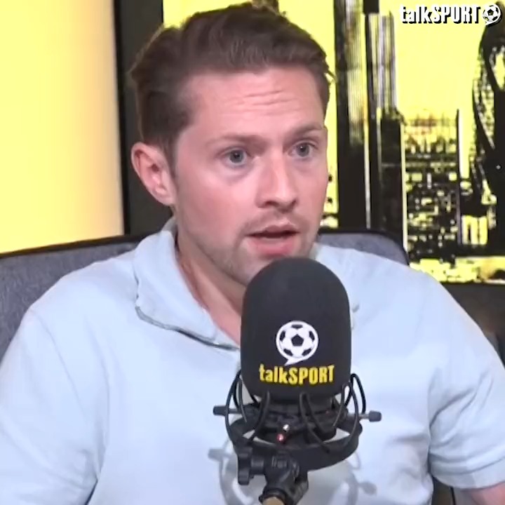 "Criticising a footballer's performance has been re-shaped to be considered as some sort of hate crime!" 👀 "Harry Maguire has no right and doesn't deserve to be in an England team." 😤 Rory passionately explains why he should be allowed to criticise #MUFC Harry Maguire!