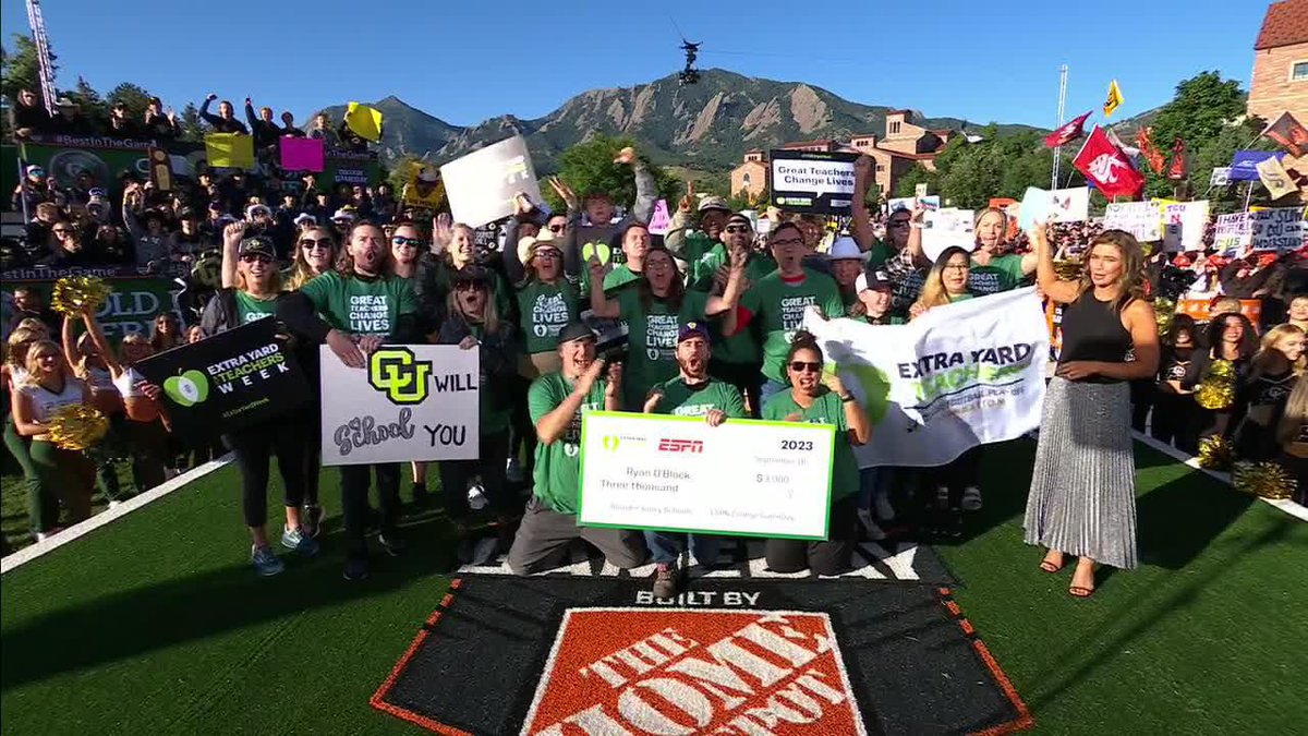We're celebrating teachers and everything they do for their communities as part of Extra Yard for Teachers Week 🧡