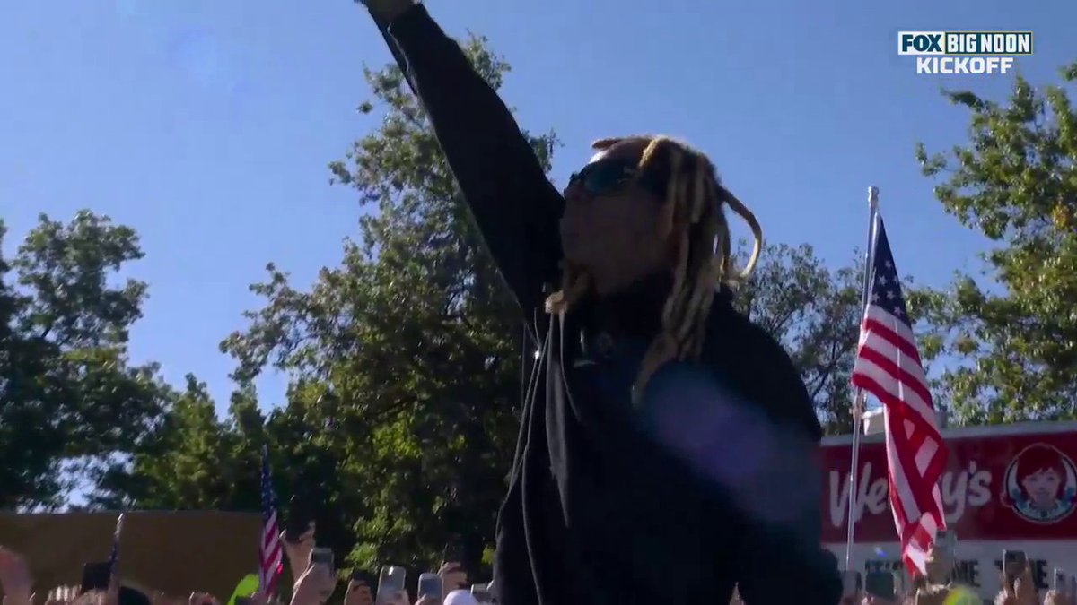 Lil Wayne performance at Colorado is 🔥🔥🔥 Coach prime has Colorado lit 🔥