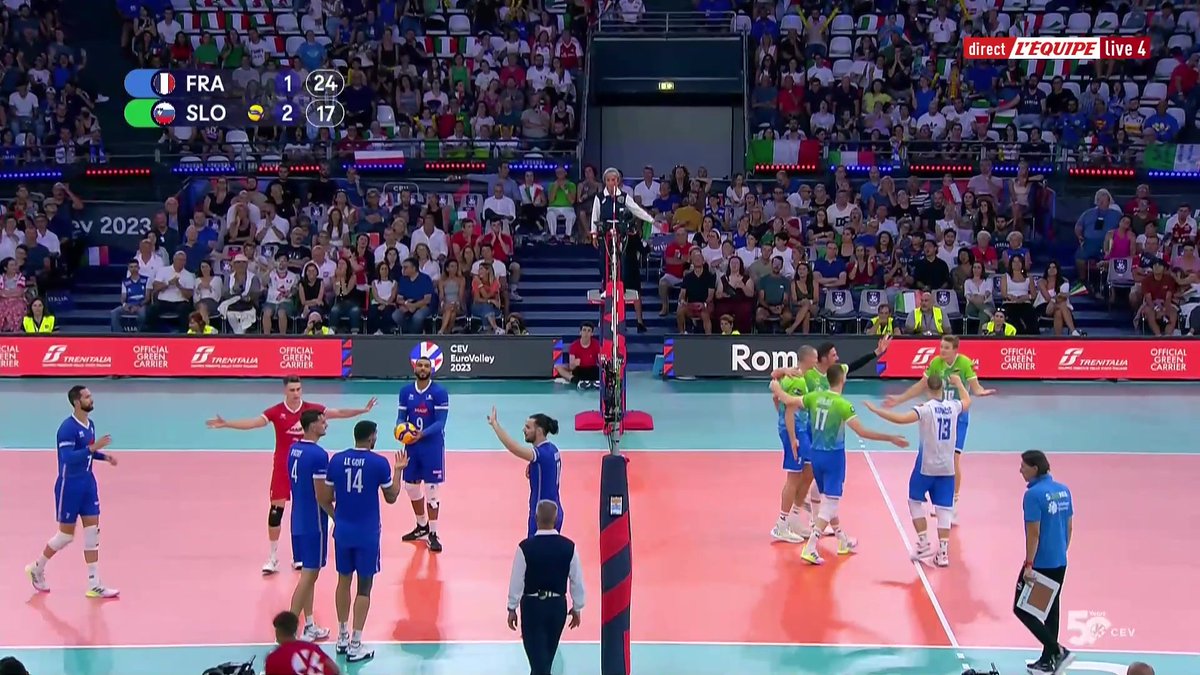 Ils sont incroyables ! Les Bleus reviennent à 2 sets partout ! Les Français ne veulent pas renoncer à cette médaille de bronze ! Suivez le match en direct dans votre espace TV > #lequipeVOLLEY