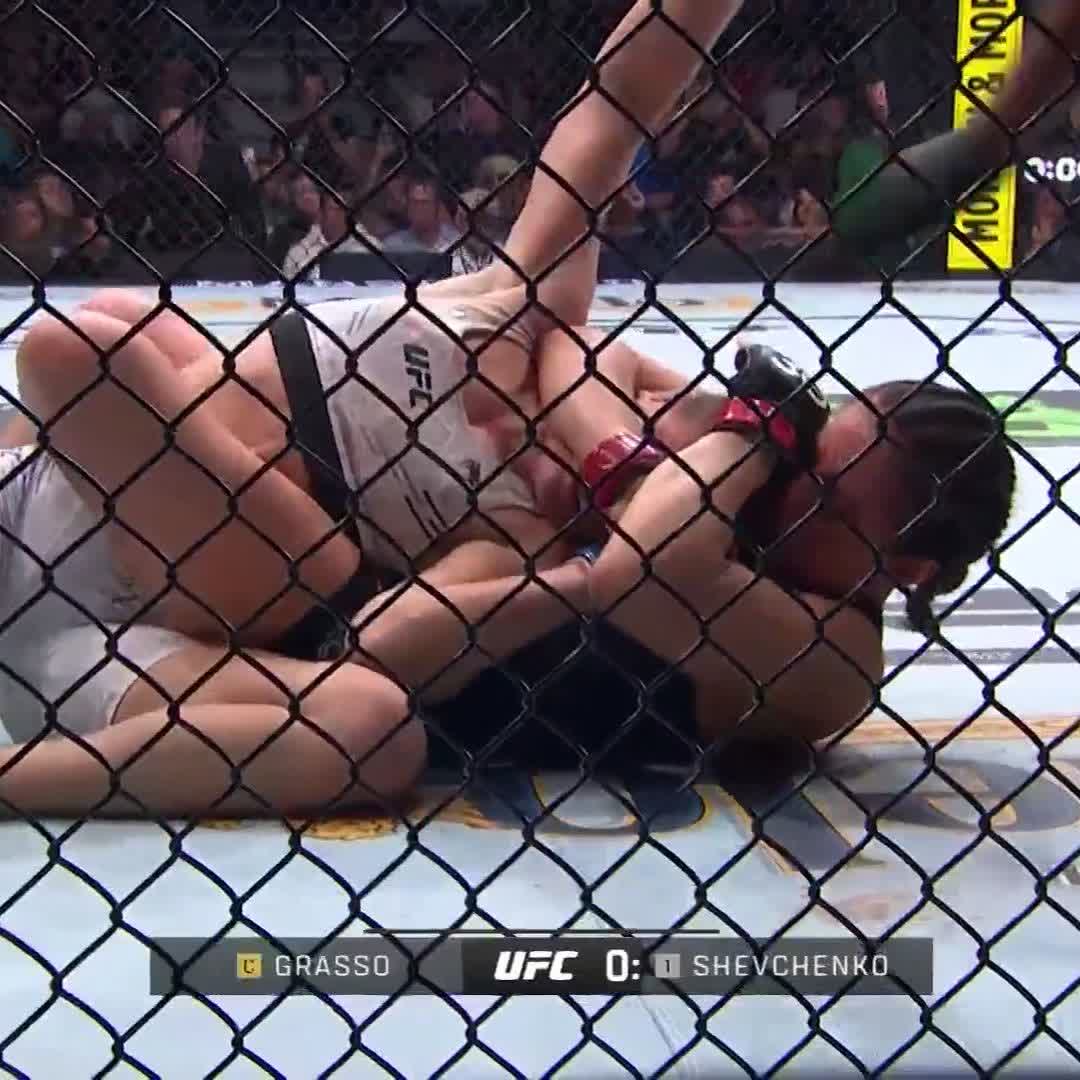 WHAT. A. FIGHT. Alexa Grasso and Valentina Shevchenko just delivered a classic at #NocheUFC 👏👏