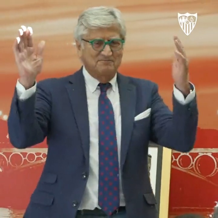 Se nos ha ido Pepe Domingo Castaño, un mito de de la radio deportiva española y un referente de la comunicación. Lo recordaremos como la voz del deporte en nuestro país. Descanse en paz.