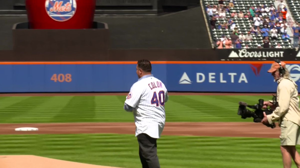 The man, the myth, the legend 🙌 Bartolo Colón threw out the first pitch at the Mets game today! (via SNY)