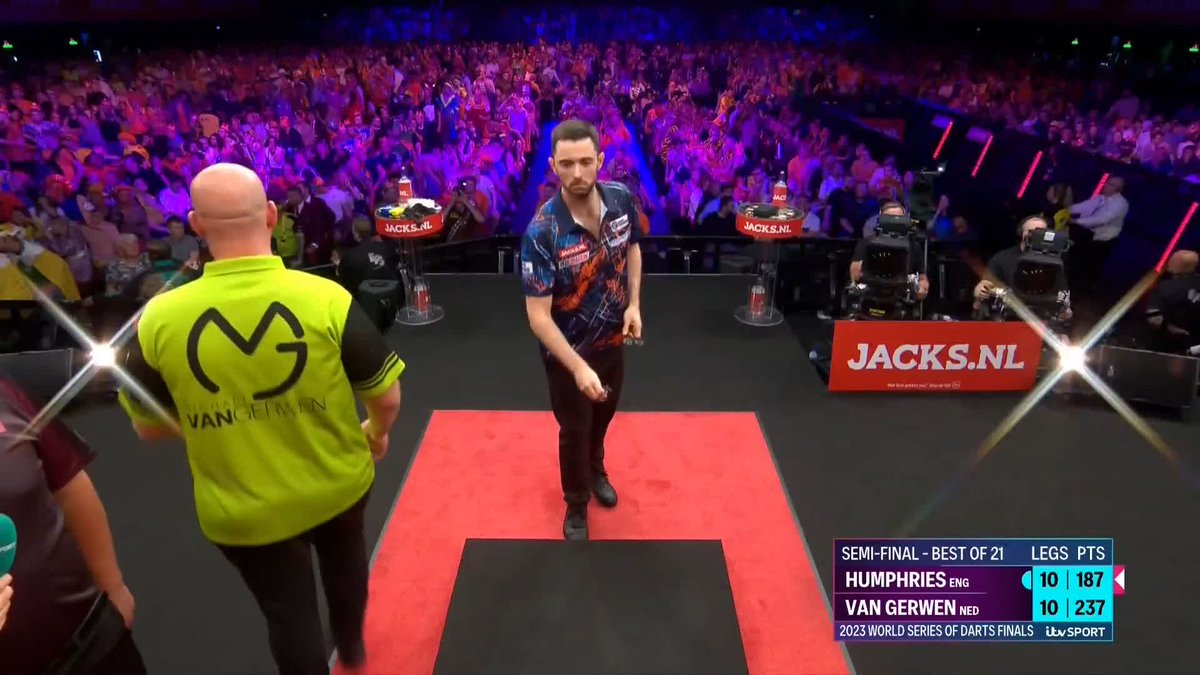 VAN GERWEN IS INTO THE FINAL 🔥 Nine-dart Hero Michael van Gerwen is into the final, winning one of the best games we have seen in this tournament... Humphries had his chances but Van Gerwen did what he does best and won the decider! 📺 | #WSFinals SF