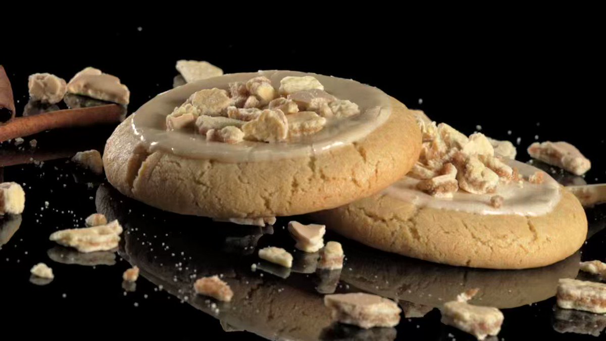 🤩 Sep 18 - 23👇 🟤 BROWN SUGAR CINNAMON FT. POP-TARTS® (NEW) 🍰 GUAVA CAKE (NEW) 🥛 COOKIES &amp; CREAM MILKSHAKE FT. OREO® 👻 MONSTER FT. M&amp;M'S® CANDIES 🗽 NEW YORK CHEESECAKE 🍪 SEMI-SWEET CHOCOLATE CHUNK OREO® is a trademark of Mondelēz International group, used under license