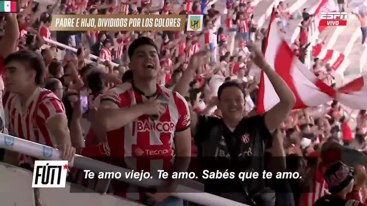 Jajaja, esto es espectacular. Un padre hincha de Talleres y su hijo hincha de Instituto, divididos por una tribuna en el Kempes, y hablándose a los gritos en pleno clásico. Que lindo es el fúlbo. 🇦🇷🥹