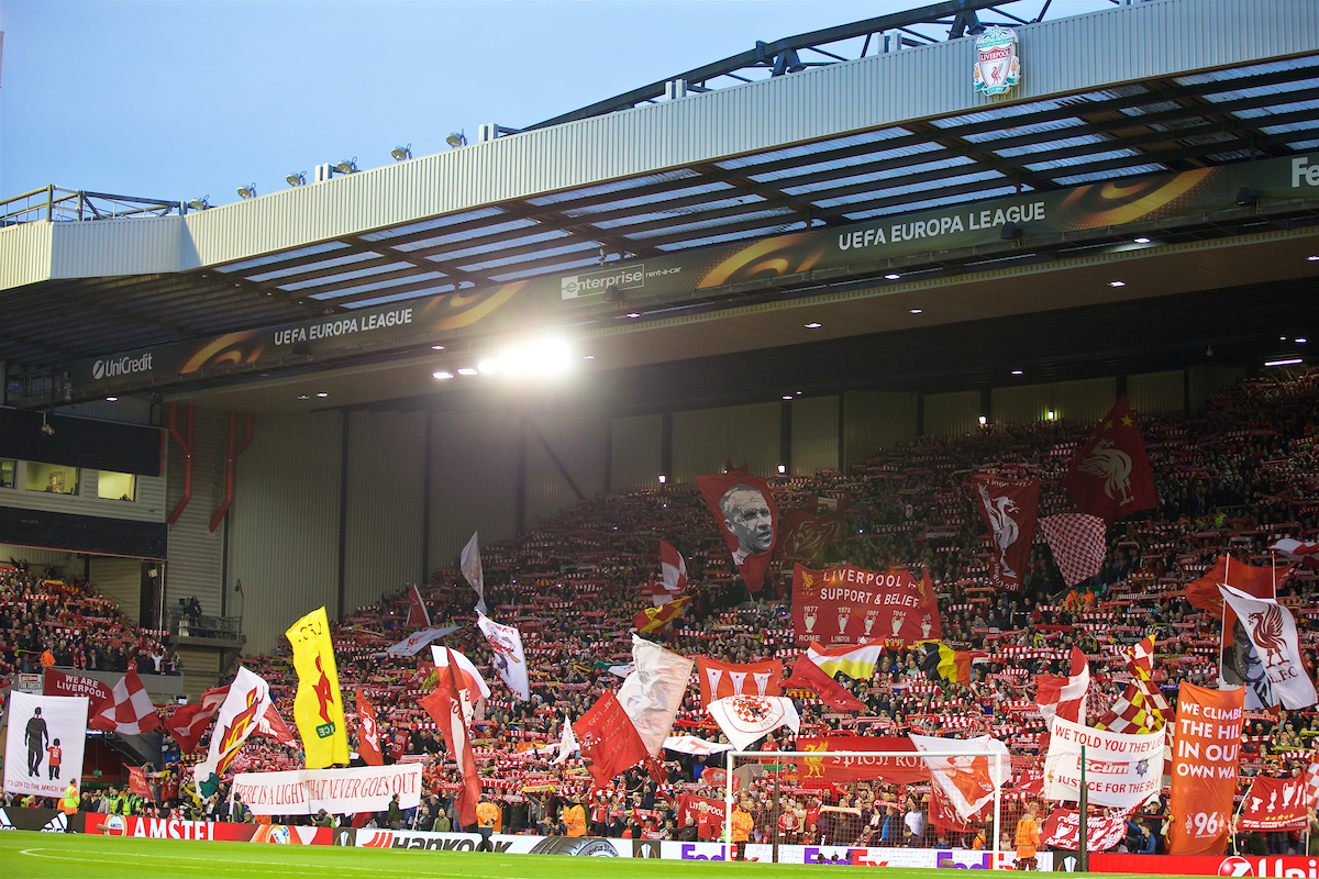 🔴 🧣 Europa League then this week. 🎶 ❤️ This remains one of the greatest pre-match 𝙔𝙤𝙪'𝙡𝙡 𝙉𝙚𝙫𝙚𝙧 𝙒𝙖𝙡𝙠 𝘼𝙡𝙤𝙣𝙚 at Anfield. 🏟️ LFC vs. Dortmund, Europa League, 2016