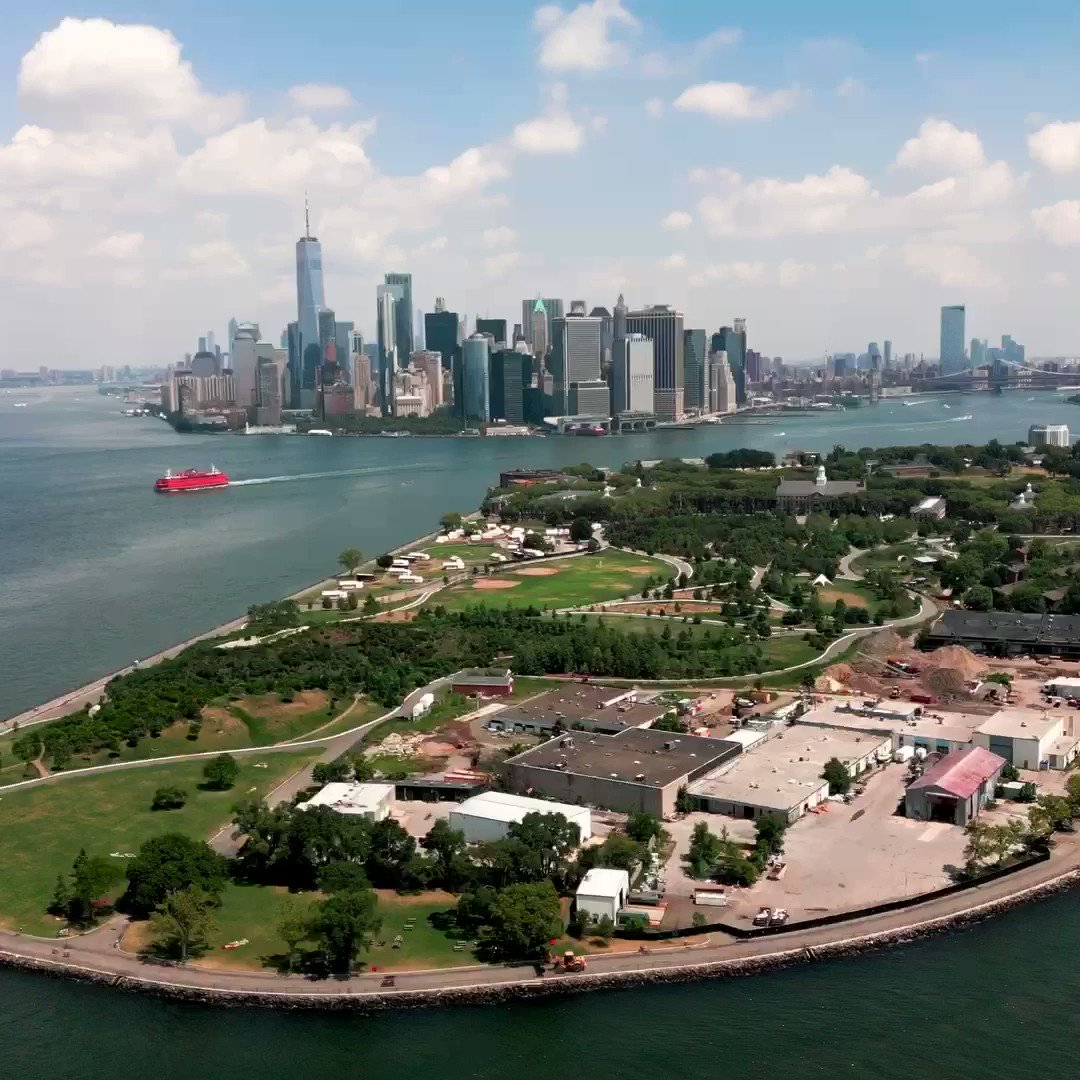 One oyster can filter 50 gallons of water a day! If you think that's mind-boggling, wait until you find out what the Billion Oyster Project is doing... ▶️ By restoring oysters to New York City's waterways through public education initiatives, they are rebuilding this natural resource and habitat in front of our eyes.