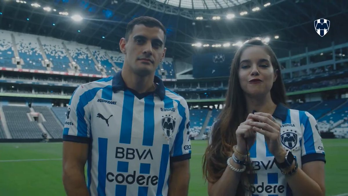Acompaña a Valo Calles a descubrir como se vivió la foto oficial del #Apertura2023 de nuestros Rayados y Rayadas.🙌🏼📸 ¡No te lo pierdas!💙