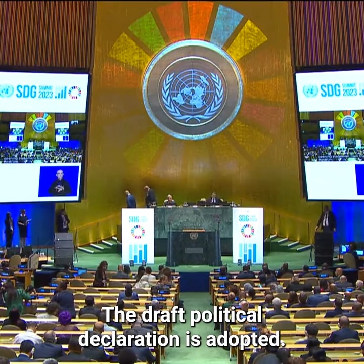 At UNHQ in NY, the UN General Assembly is underway. World leaders have gathered to tackle pressing global challenges &amp; chart a path forward. Take a look at #UNGA’s first day highlights as the busiest diplomatic week of the year launched with a major summit on the #GlobalGoals.