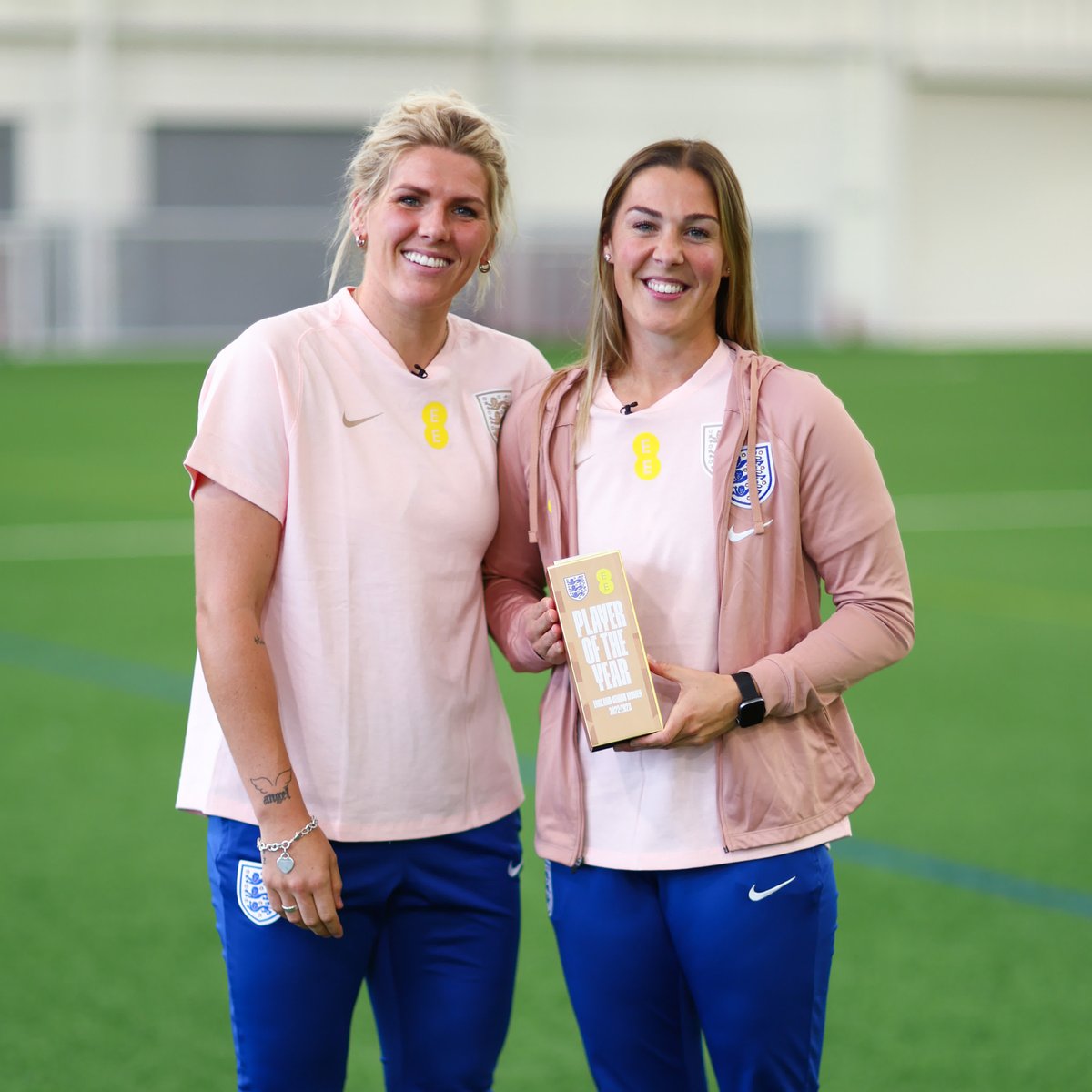 "I've got a phone call..." 😉 📞 Congrats to Mary Earps, your England Women's Player of the Year connected by EE! 🏆 💫