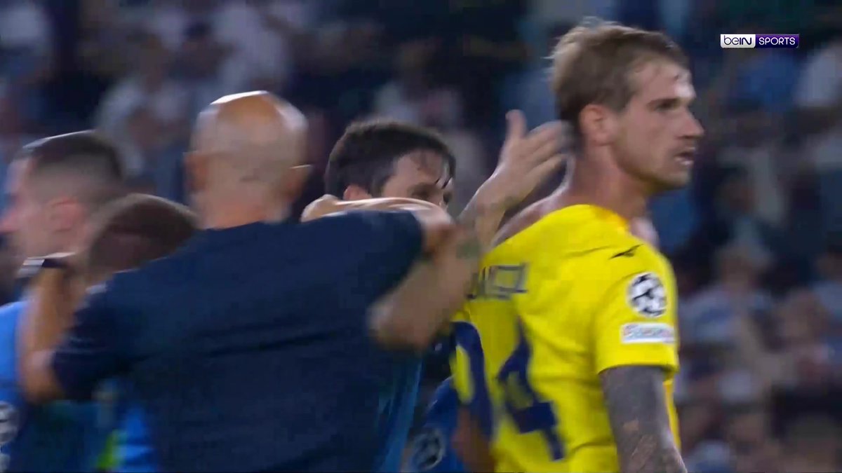 جنوووون ! 🤯 حارس لاتسيو يفاجئ أتلتيكو مدريد ويسجل هدفاً في الوقت القاتل. #دوري_أبطال_أوروبا | #لاتسيو | #أتلتيكو_مدريد