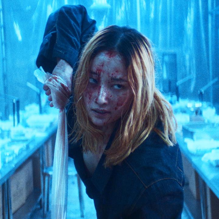 Mais um pra quem ama o gênero filmes coreanos + vingança. Do mesmo diretor de A Ligação, A Bailarina é o meu novo filme sobre uma mulher que é capaz de tudo pra vingar a melhor amiga. Estreia dia 6 de outubro. 🩸